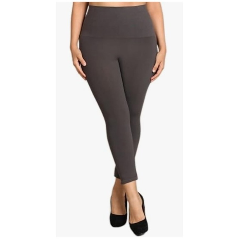 Set of M. Rena High Waisted Seamless Leggings NWT & Capris Dk. Gray Med.